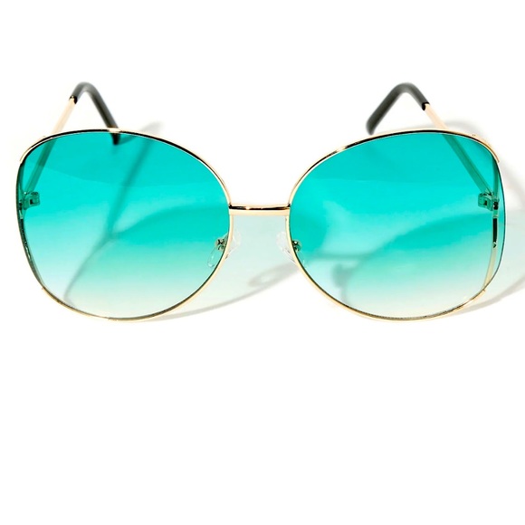 Fashion Nova Accessories - Coastal Girl Sunglasses NEW 🏷️
